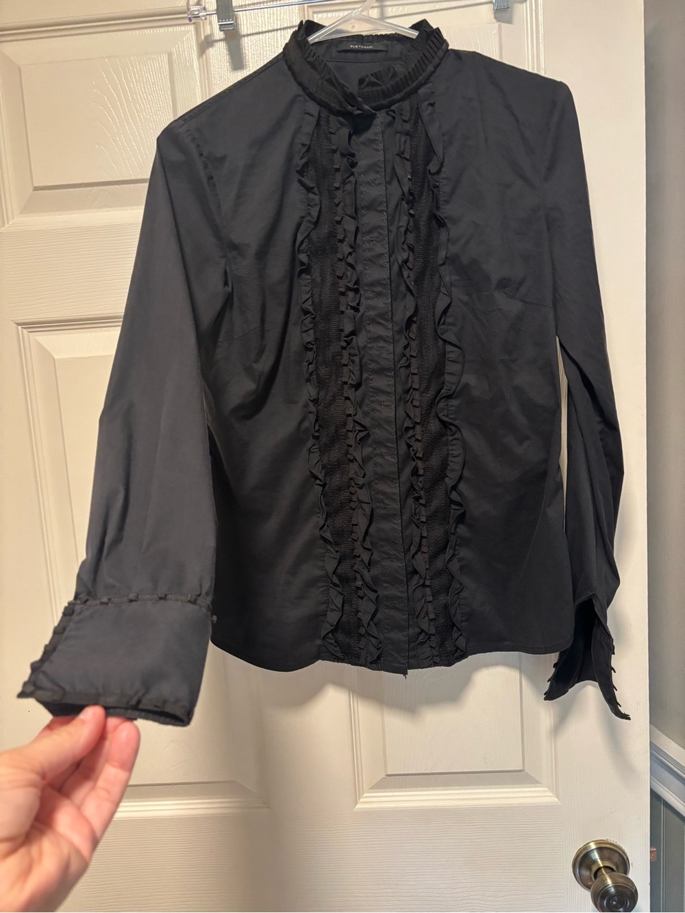 Elegant Elie Tahari Blouse / Jacket-Style Top